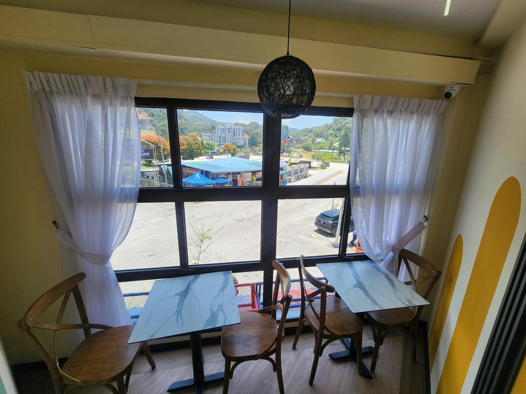 Clock Inn Backpackers Hostel Tanah Rata Bagian luar foto